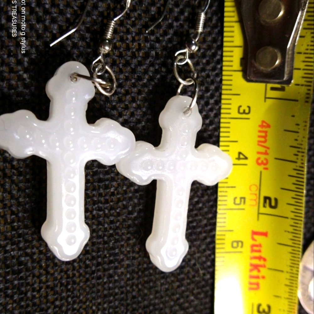 SERIOUS INQUIRIES🔥BOLD, WHITE JADE CROSS, STERLING, HYPOALLERGENIC EARRINGS.
